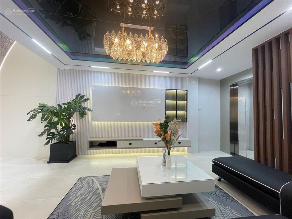 Bán nhà đang cho thuê 16tr/t  hẻm nguyễn kiệm  giá 7tỷ  diện tích 4,4x18,5m trệt 3 lầu