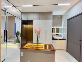 Bán nhà đang cho thuê 16tr/t  hẻm nguyễn kiệm  giá 7tỷ  diện tích 4,4x18,5m trệt 3 lầu