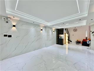 Nhà mới chính chủ giá 2tỷ8  đường bạch đằng, tân bình  khu vực dân trí cao, ô tô đậu trong nhà