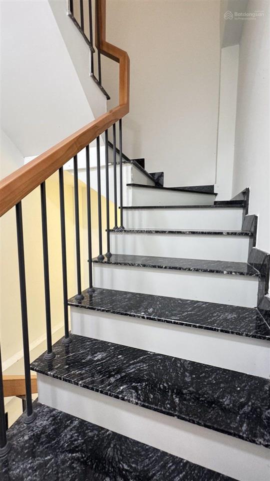 Bán nhà riêng tại nguyễn thượng hiền, 2,68 tỷ, 44,7m2, vị trí đẹp, nhiều tiện ích