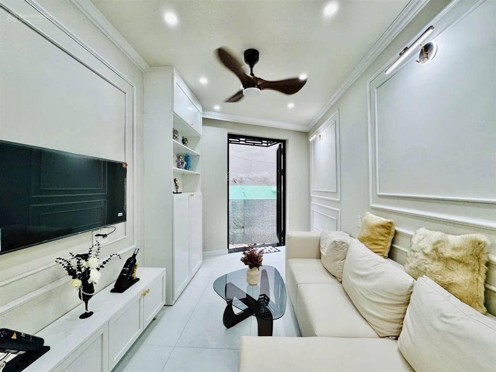 Bán căn nhà cho thuê giá nhỉnh 6tỷ7  58,6m2  nguyễn văn đậu, bình thạnh  sẵn sổ hồng riêng