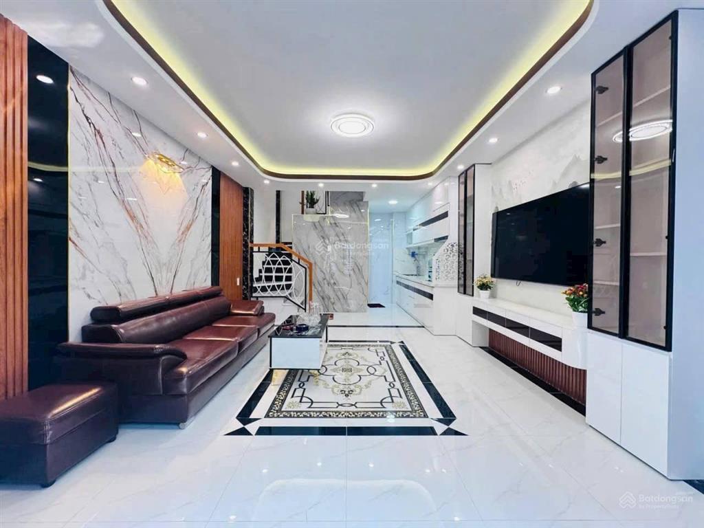 Nhà dòng tiền cho thuê 40tr/th  nhà ngay phú thọ quận11  giá nhỉnh 3tỷ  63.5m2  sổ hồng riêng