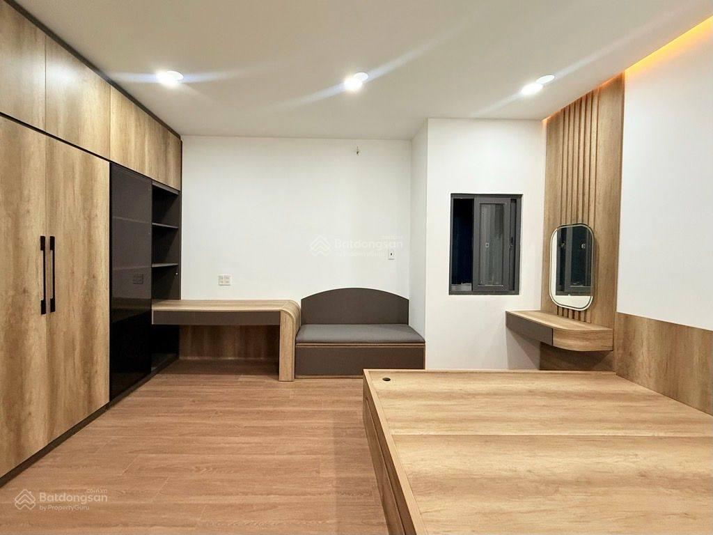 Bán căn hộ dịch vụ hẻm xe hơi phường 10 dòng tiền cao thu nhập 100tr/tháng  dt 6x12m đúc 5tầng