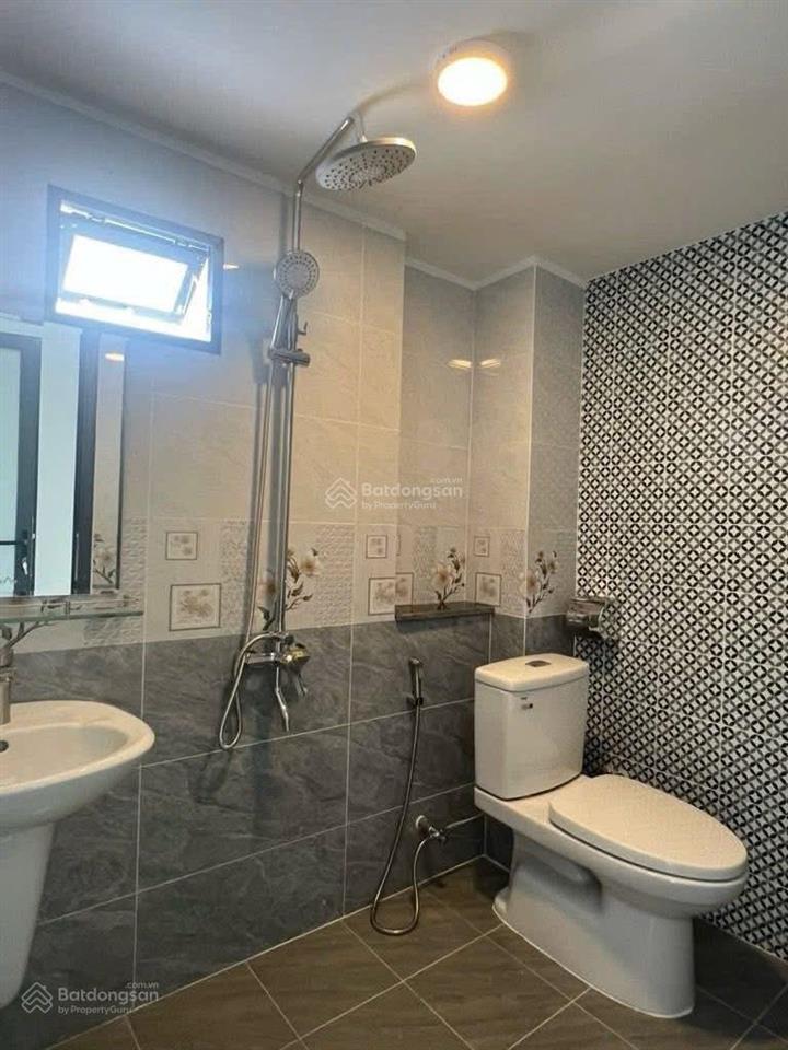 Bán nhà 3 tầng chốt full, 54m2, nhà vị trí hẻm 6m thông thoáng, thuận tiện cho thuê