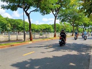 Bán nhà đường lò gốm  79m2  5pn  trung tâm quận 6  chỉ 5.x tỷ