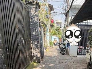 Nhà văn thân  quận 6  105m2  nhà mới  2 tầng  3 pn  có sân  chỉ 7. x tỷ