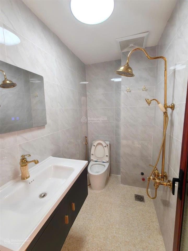 Nhà đẹp đường calmette, 4 tầng cách chợ bến thành 500m, 6pn, 6wc, cho thuê 40tr/tháng