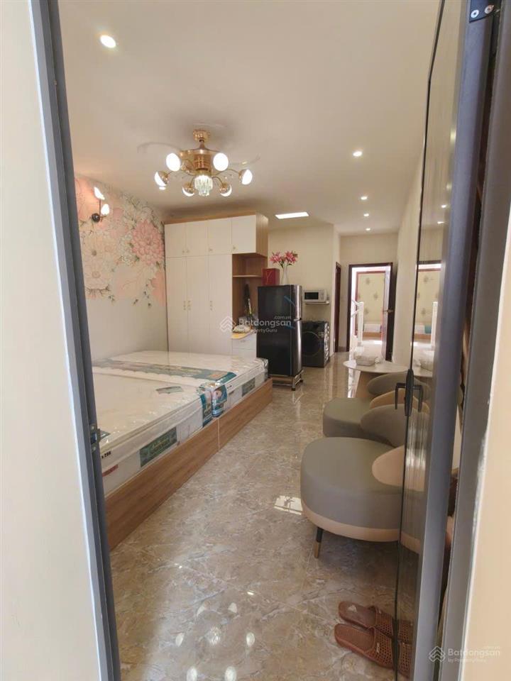 Nhà đẹp đường calmette, 4 tầng cách chợ bến thành 500m, 6pn, 6wc, cho thuê 40tr/tháng