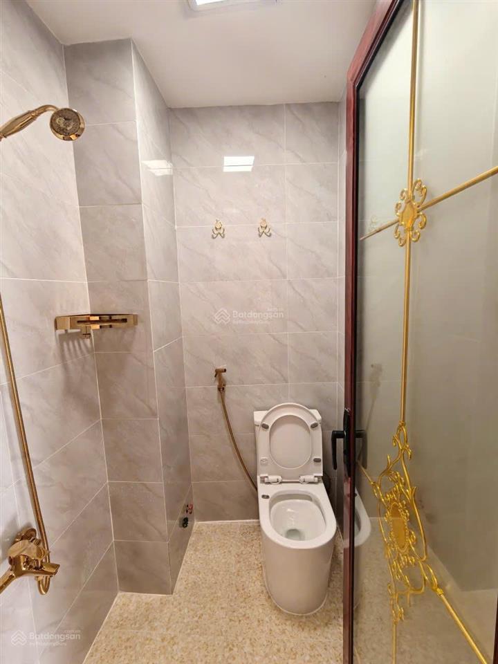 Nhà đẹp đường calmette, 4 tầng cách chợ bến thành 500m, 6pn, 6wc, cho thuê 40tr/tháng