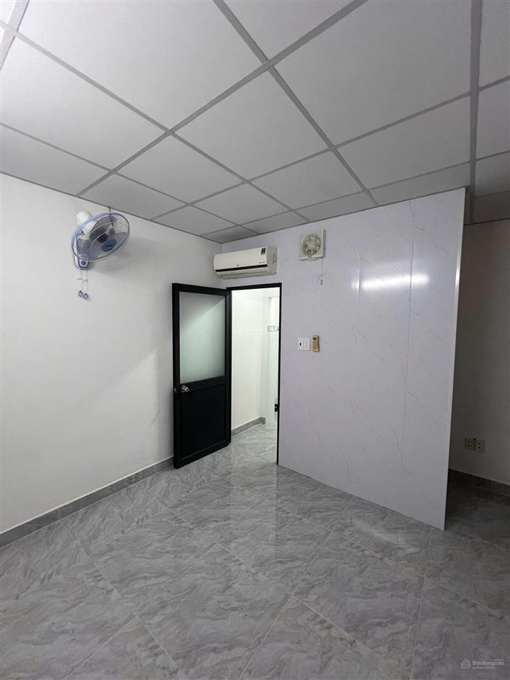 Cho thuê nhà nguyên căn quận 4  gần trung tâm (ưu tiên hộ gia đình ở lâu dài)