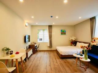 Bán gấp khách sạn gần sân bay khu k300 tân bình dt 8x25  9 tầng thu nhập 2,6 tỷ .giá 43 tỷ tl