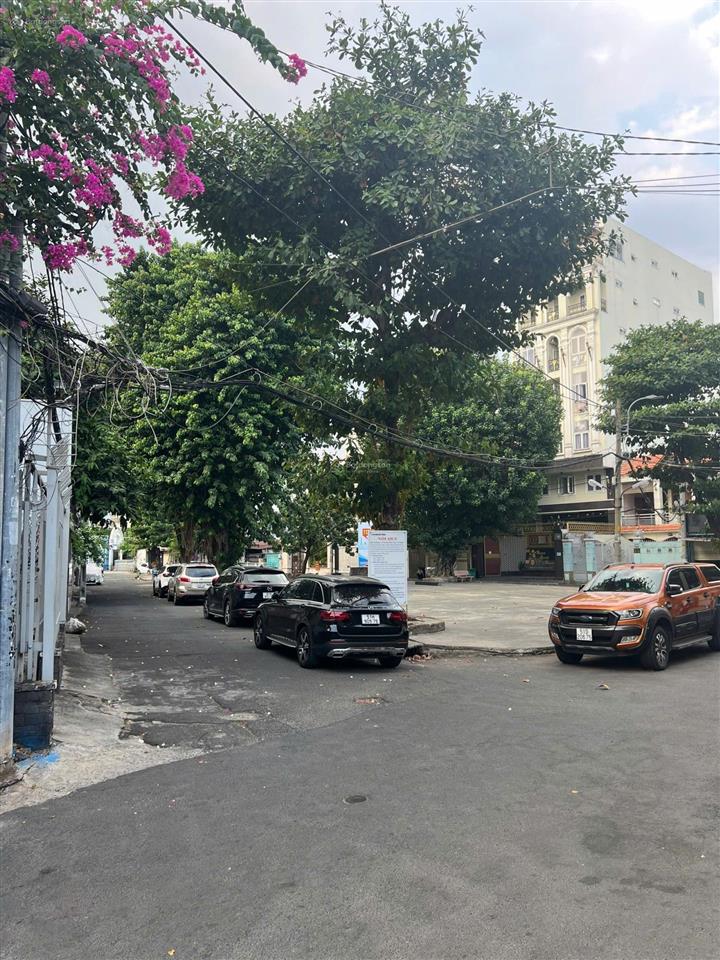 Bán gấp nhà mt 9mx17m ngay trường chinh, giá 14 tỷ