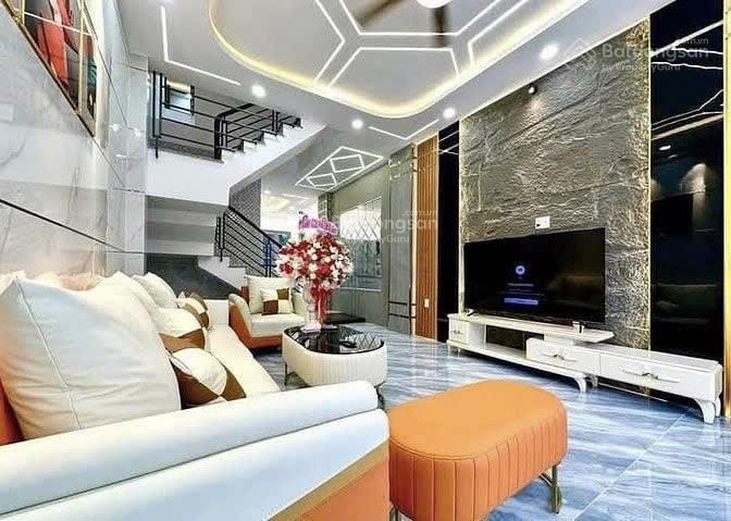 Bán gấp nhà riêng 4pn, 4wc, 50m2 tại phan văn hân, bình thạnh, 9,2 tỷ