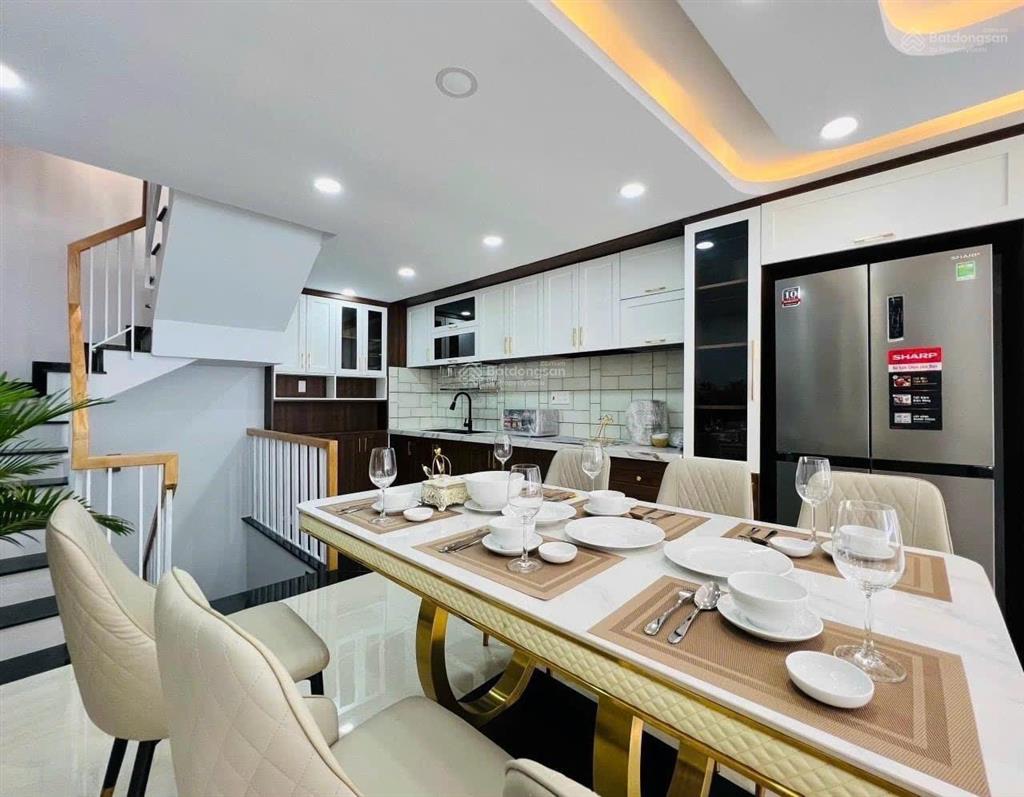 Bán gấp nhà tại đường nguyễn hữu cầu, phường tân định, quận 1, 52m2, hẻm 5m
