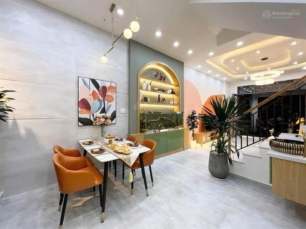 Bán nhà tại hoàng hoa thám, p7, bình thạnh, 65m2, hẻm 5m, sổ riêng