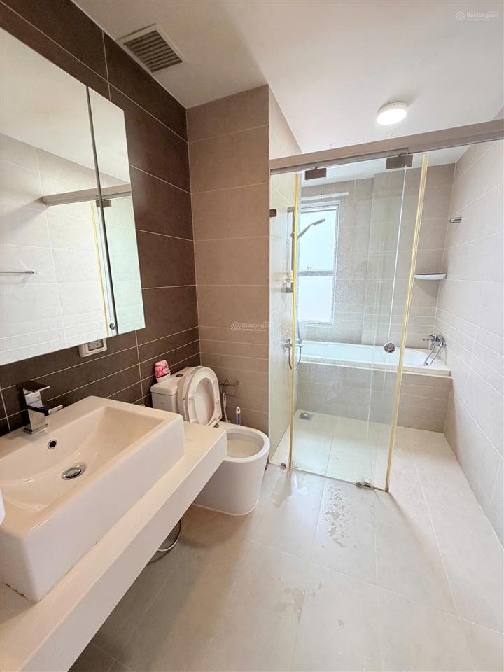 Căn góc 2pn  99m2  có sổ  sunrise city  quận 7  giá chỉ 8.2tỷ. hotline 0909 982 ***