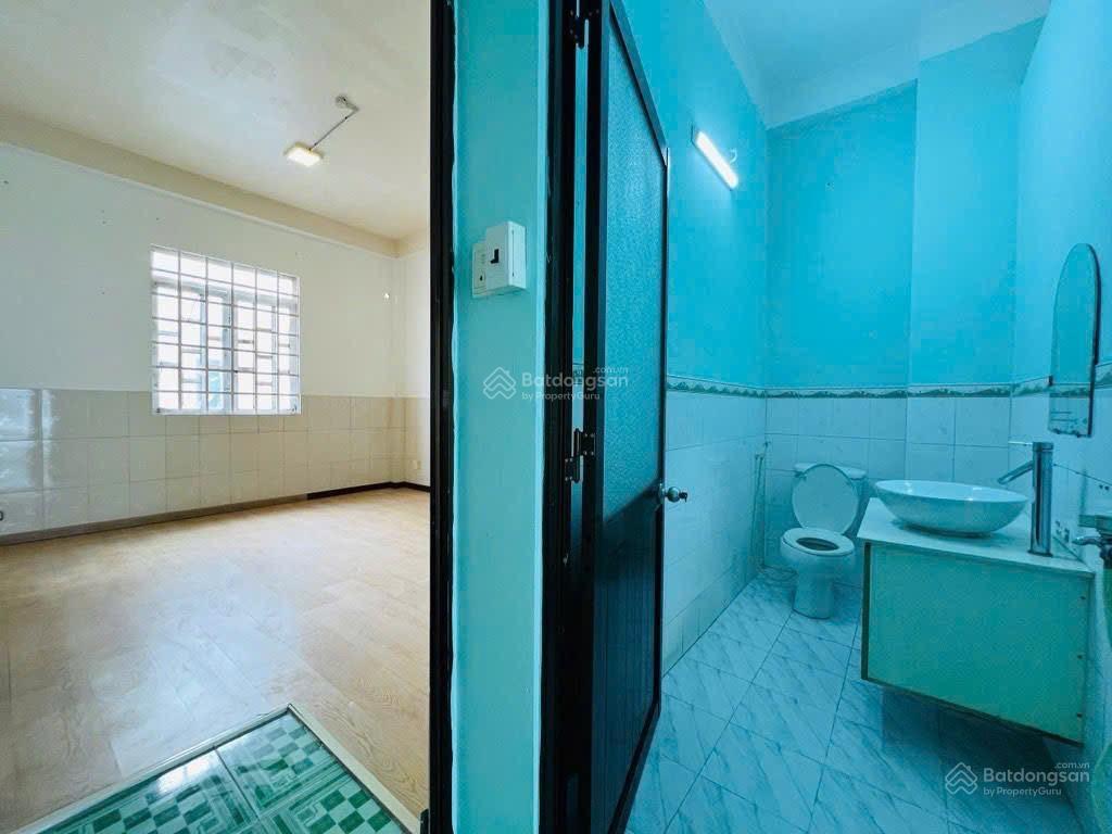 Bán nhà mặt phố 3 tầng 60m2 bình phú quận 6  đường 10m  3pn  mt 4m  nhỉnh 9 tỷ