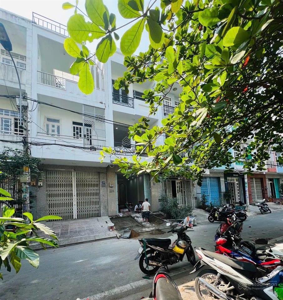 Bán nhà mặt phố 3 tầng 60m2 bình phú quận 6  đường 10m  3pn  mt 4m  nhỉnh 9 tỷ