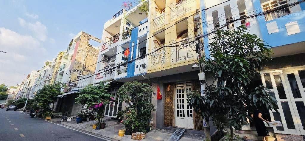Bán nhà 4 tầng mặt tiền bình phú 50m2 ngang 4m 4pn ngay vòng xoay phú lâm bình phú đường xe tải.