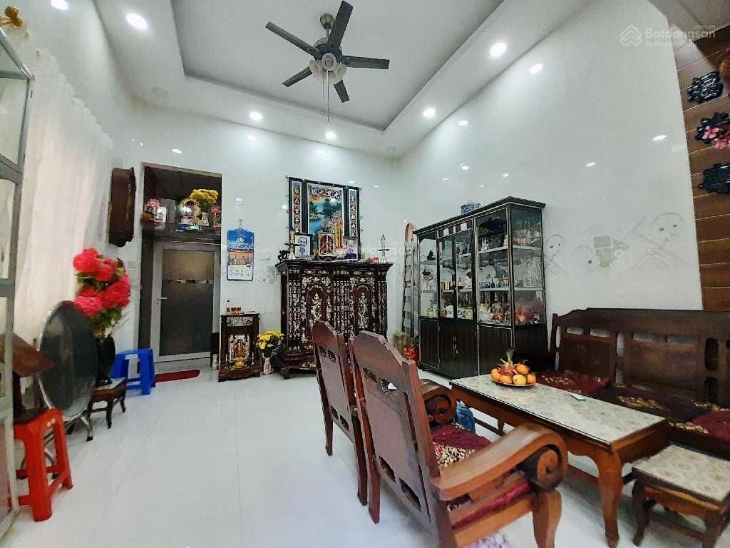 Bán nhà 3 tầng cao xuân dục 132m2 ngang 4,3m 7pn ngay cầu chà và quận 8