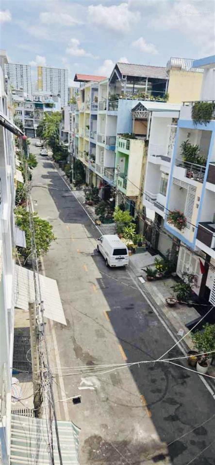 Bán nhà mặt tiền 4 tầng kdc bình phú 50m2 ngang 4m 4pn quận 6 ngay công viên bình phú