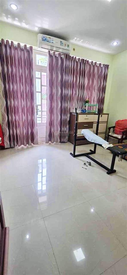 Bán nhà mặt tiền 4 tầng kdc bình phú 50m2 ngang 4m 4pn quận 6 ngay công viên bình phú