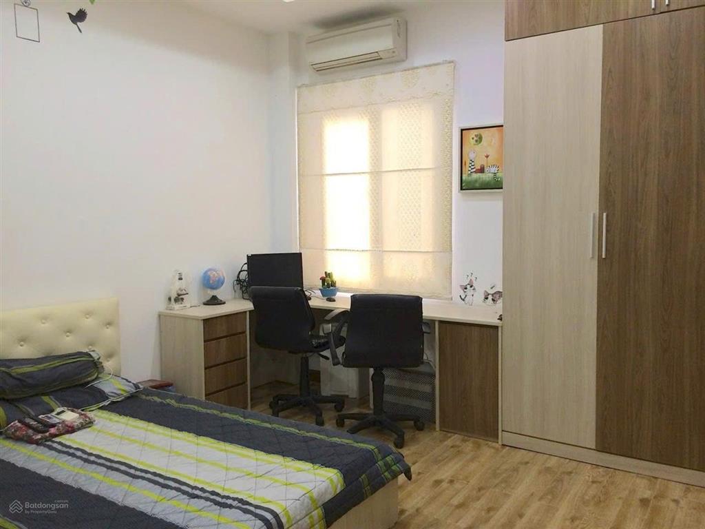 Bán nhà kinh dương vương 3 tầng 70m2 ngang 4m 4pn ngay vòng xoay phú lâm, quận 6