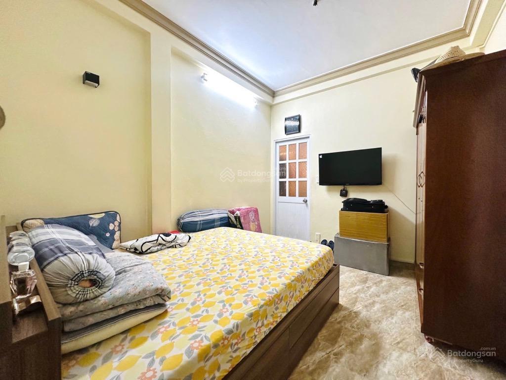 Bán nhà mặt tiền bà hom 3 tầng 80m2 ngang 3,9m 4pn ngay vòng xoay phú lâm quận 6