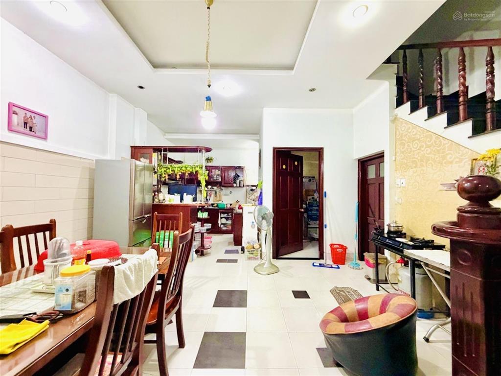 Bán nhà mặt tiền kdc bình hưng 96m2, ngang 6m 4pn ngay trường nguyễn thái bình