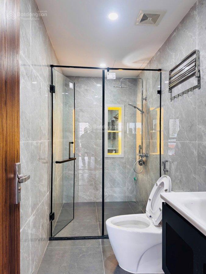 Phân lô hoàng cầu oto tránh, gara, kinh doanh đỉnh, văn phòng, 15m ra phố, 52m2 * 5tầng giá 22,9 tỷ