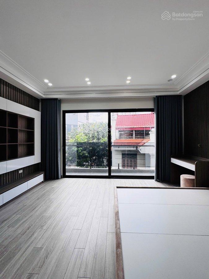 Phân lô hoàng cầu oto tránh, gara, kinh doanh đỉnh, văn phòng, 15m ra phố, 52m2 * 5tầng giá 22,9 tỷ