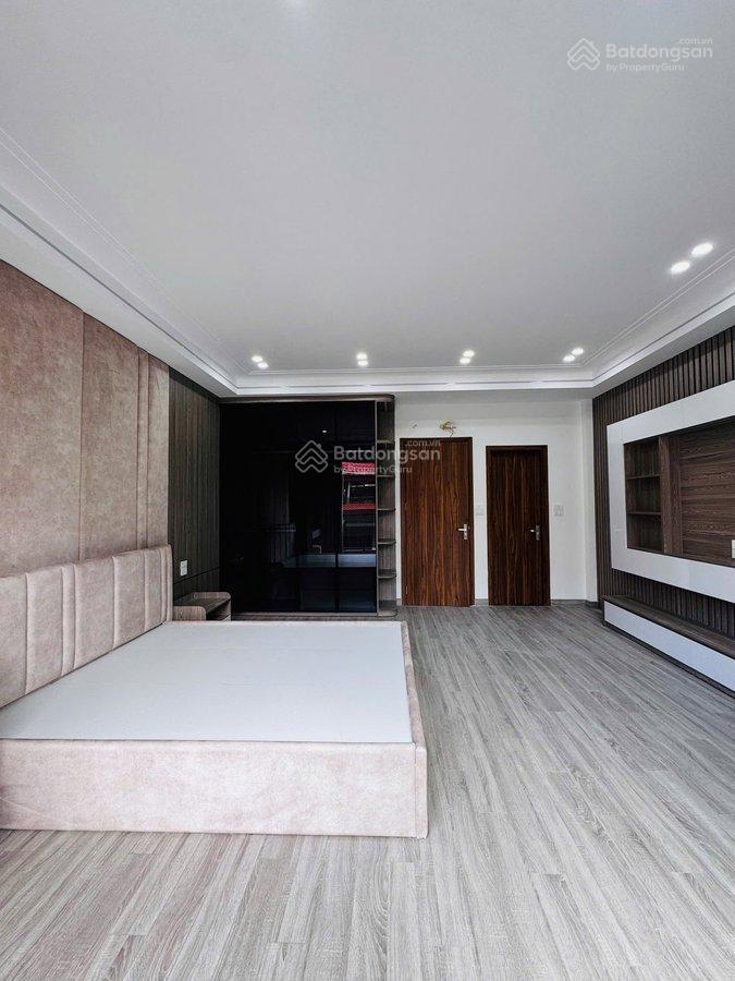 Phân lô hoàng cầu oto tránh, gara, kinh doanh đỉnh, văn phòng, 15m ra phố, 52m2 * 5tầng giá 22,9 tỷ