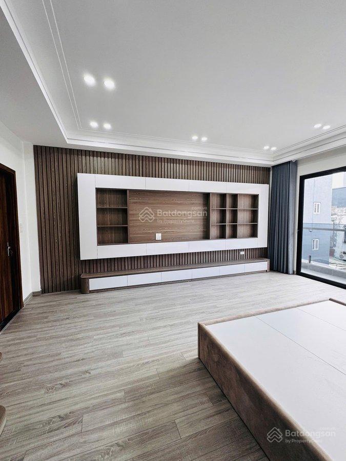 Phân lô hoàng cầu oto tránh, gara, kinh doanh đỉnh, văn phòng, 15m ra phố, 52m2 * 5tầng giá 22,9 tỷ