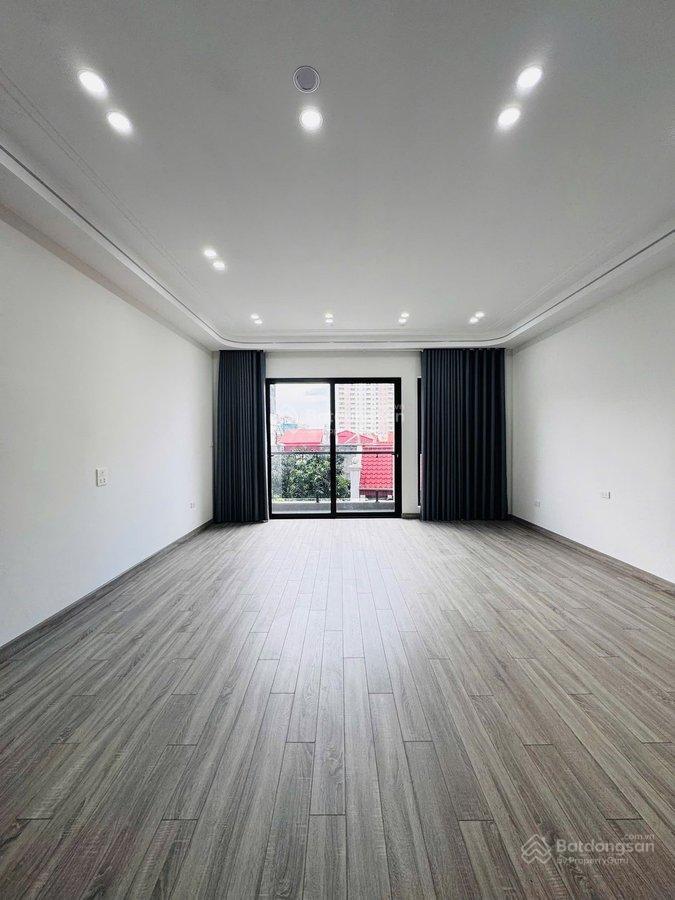 Phân lô gara oto tránh nguyễn phúc lai, kinh doanh đỉnh, 15m ra phố, gần hồ, 54m2 * 5tầng, nở hậu.