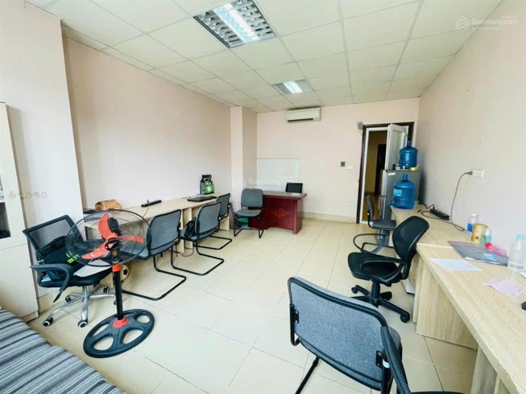 Cho thuê văn phòng tại nguyễn công hoan, p giảng võ, q. ba đình, 7 triệu vnd, 35 m2 chỉ với giá tốt