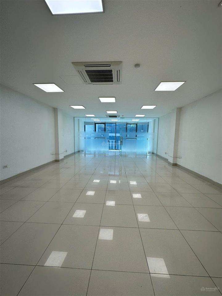 Chính chủ cho thuê văn phòng tại thái hà, 17 triệu, 90m2, cơ bản