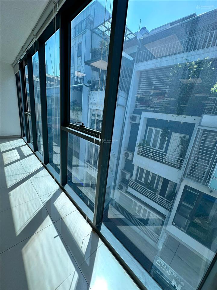 Chính chủ cho thuê văn phòng tại thái hà, 17 triệu, 90m2, cơ bản