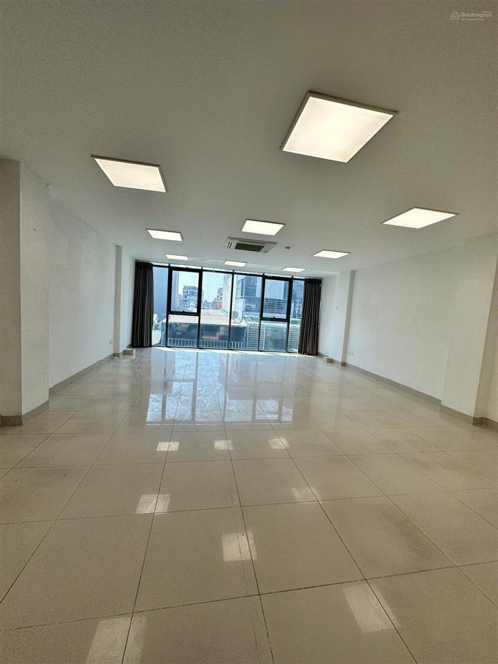 Chính chủ cho thuê văn phòng tại thái hà, 17 triệu, 90m2, cơ bản