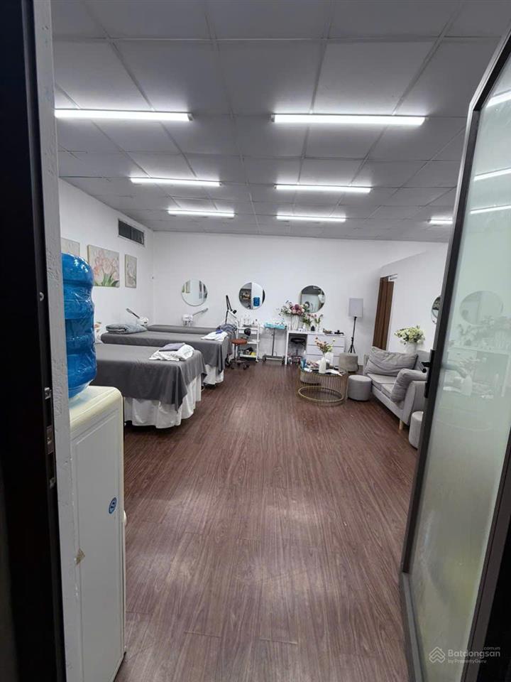 Chính chủ cho thuê văn phòng tại mặt đường yên lãng, 7,7 triệu, 40 m2