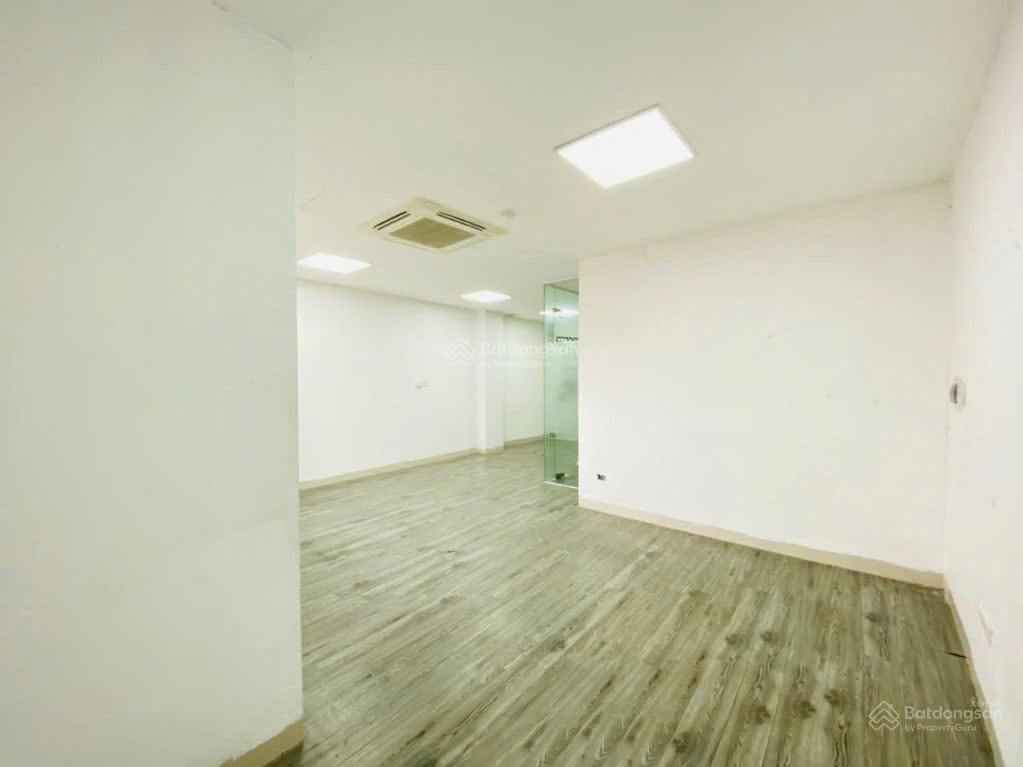 Chính chủ cho thuê văn phòng, thái hà, 7,7 triệu, 40m2, giá ưu đãi trong tháng 7