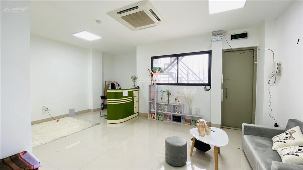 Chính chủ cho thuê văn phòng, thái hà, 7,7 triệu, 40m2, giá ưu đãi trong tháng 7