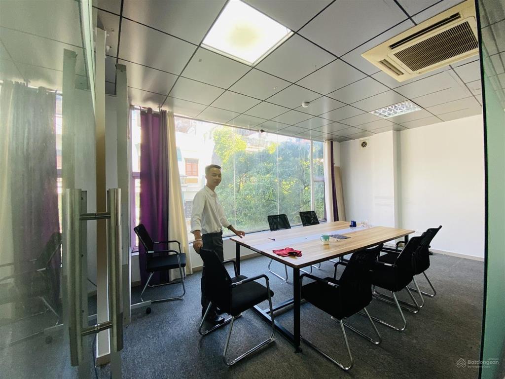 Chính chủ cho thuê văn phòng 110 m2, 15,5 triệu,  ngay