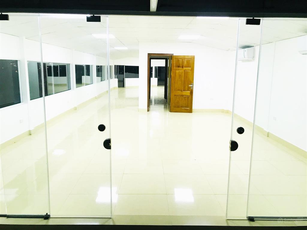 Chính chủ cho thuê thuê văn phòng tại nguyễn xiển, 7,5 triệu, 70m2