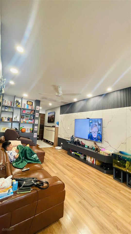 Cc goldseason thoáng sáng 2pn 78m2 thoáng sáng 47 nguyễn tuân thanh xuân sát trường đh hn, vđ2.5