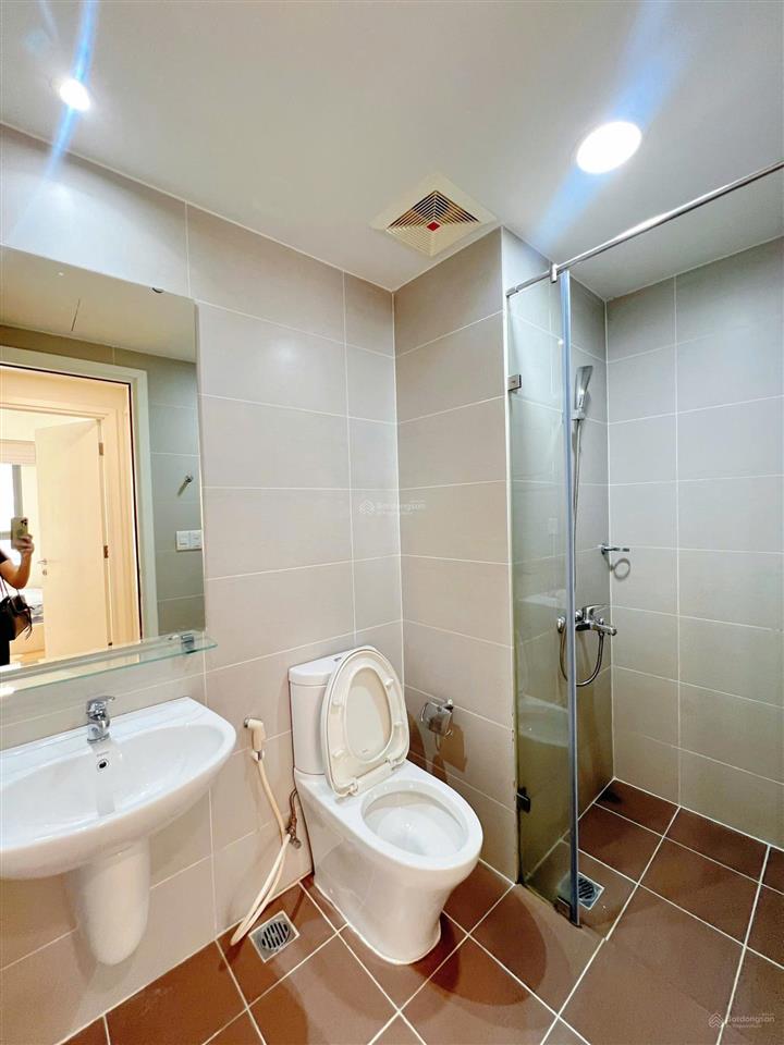Căn hộ đẹp xuất sắc masteri thảo điền, 7,7 tỷ, 62m2, 2pn, đông nam, tây bắc