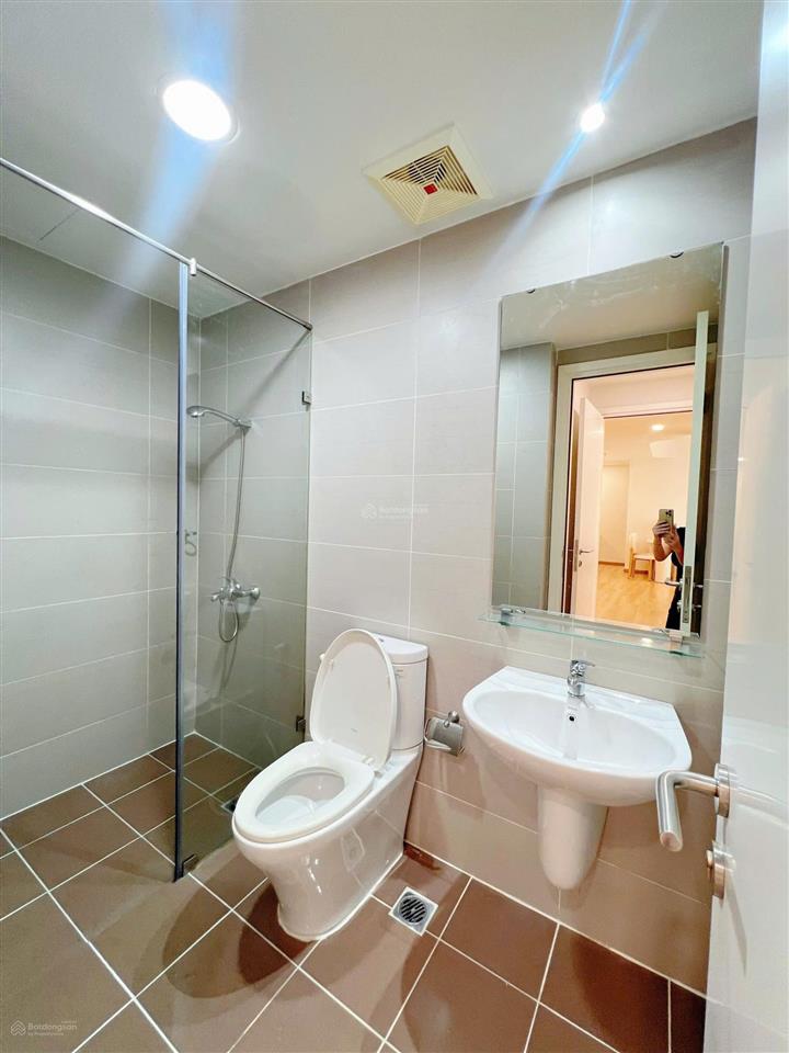 Căn hộ đẹp xuất sắc masteri thảo điền, 7,7 tỷ, 62m2, 2pn, đông nam, tây bắc