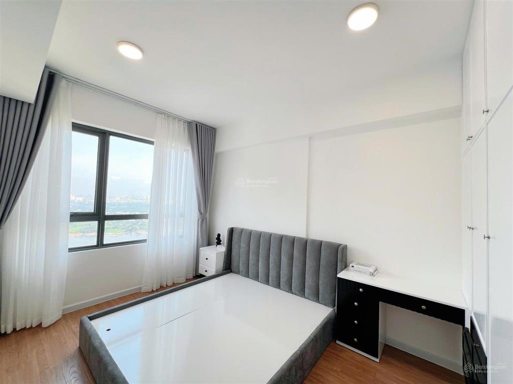 Bán căn 3pn tháp t5  masteri thảo điền, hỗ trợ vay 80%.  0936 721 *** mr. hoài