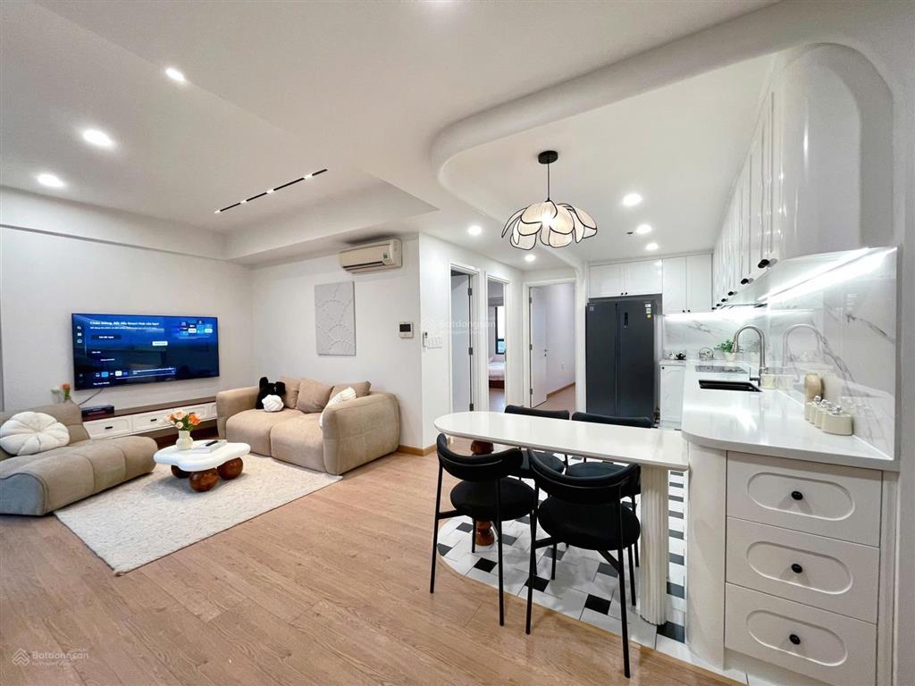 Bán căn hộ masteri thảo điền 2pn view sông tháp t4, diện tích 77m2, sổ hồng sẵn,  0936 721 ***