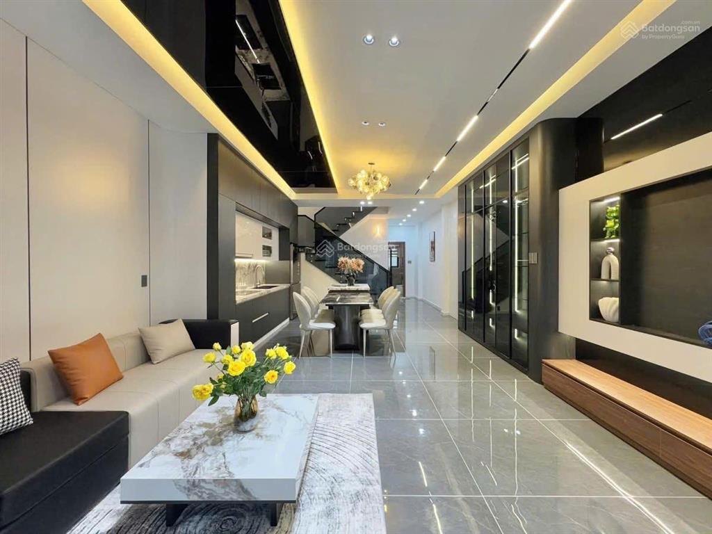 Giá tốt đầu tư chỉ 6.5 tỷ nhà nơ trang long  bình thạnh shr