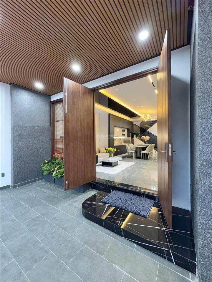 Giá tốt đầu tư chỉ 6.5 tỷ nhà nơ trang long  bình thạnh shr